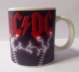 Hrnček AC/DC - Logo a blesky